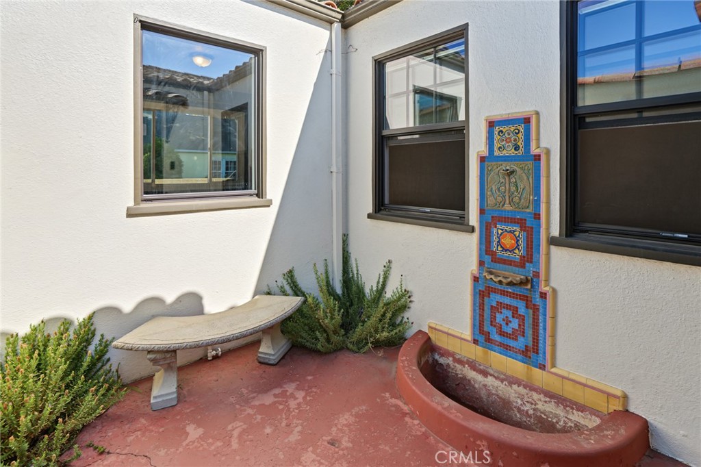 144 Palm Court Property Photo 6