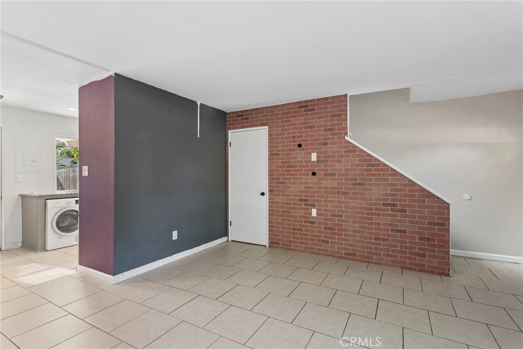 1115 Laurel Lane 63 Property Photo 8