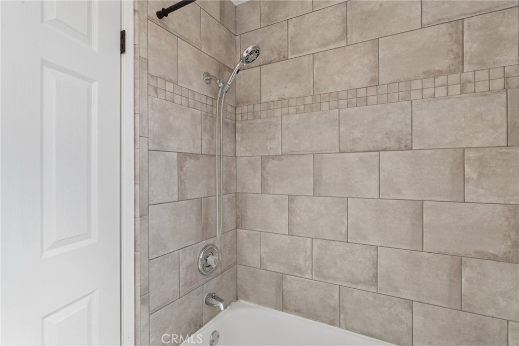 1115 Laurel Lane 63 Property Photo 18