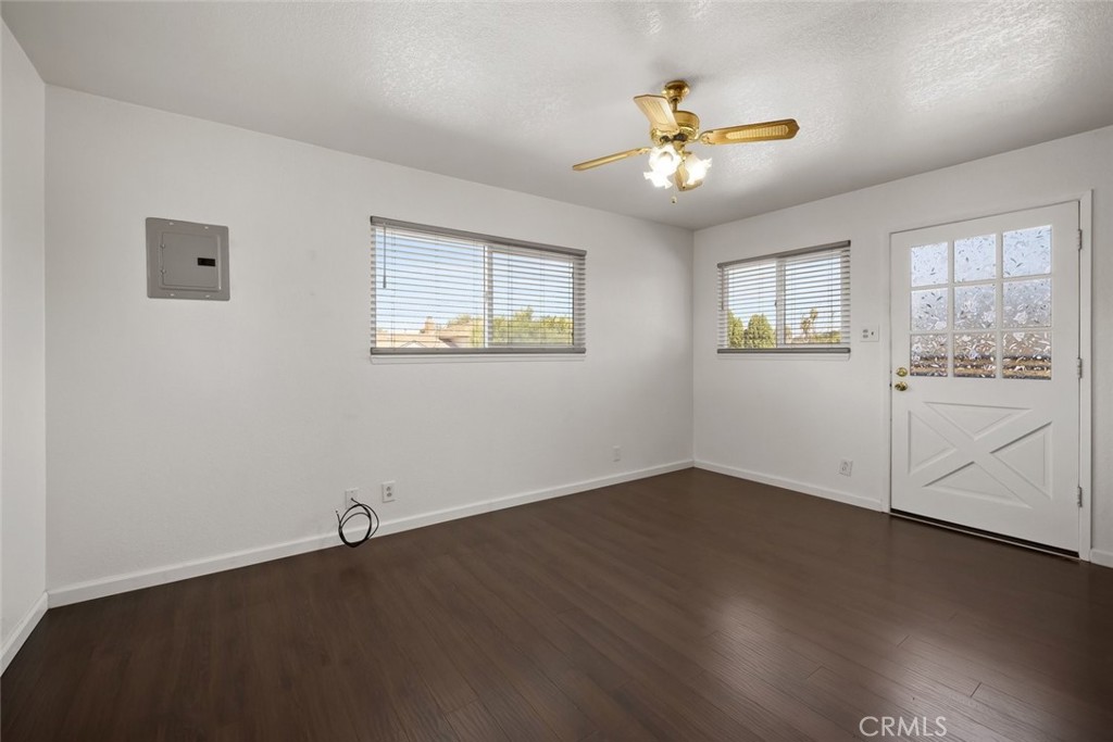 1497 La Quinta Drive Property Photo 21