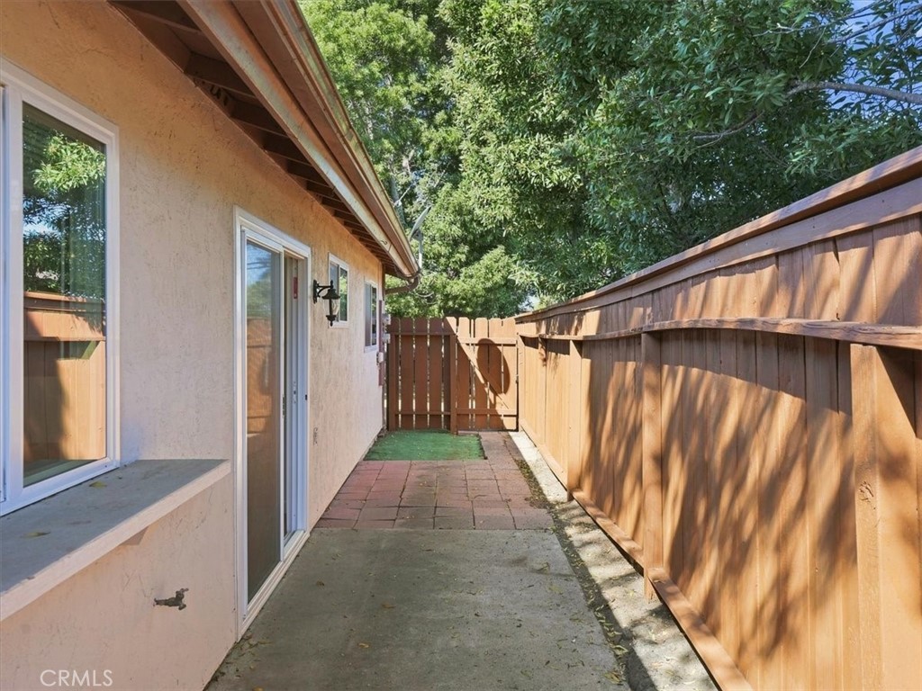 1050 Santa Ynez Avenue Property Photo 14