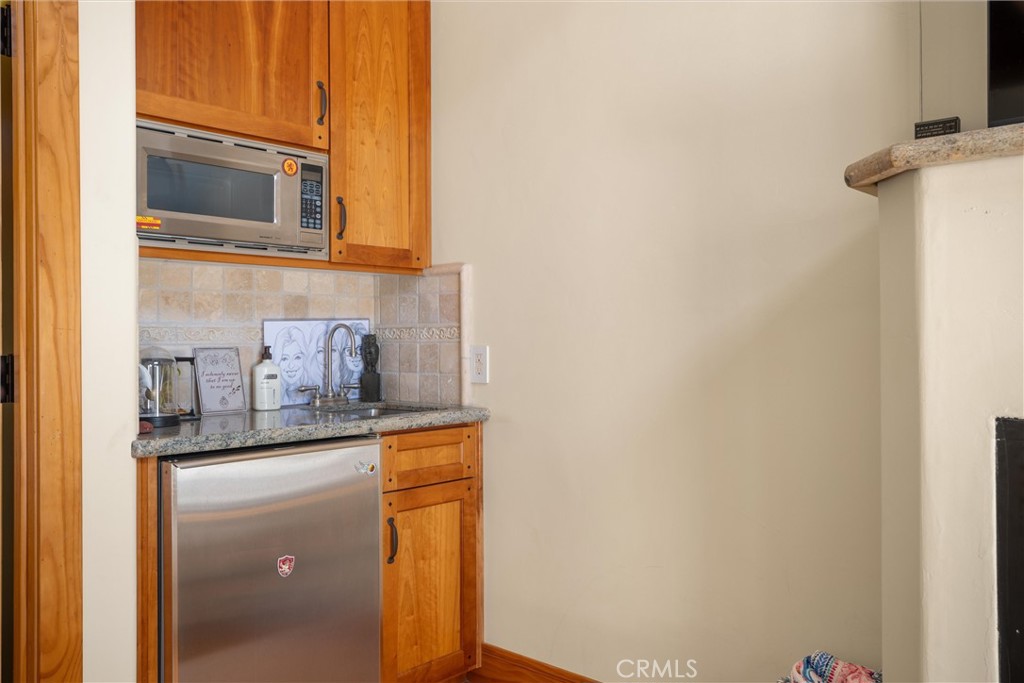 2618 Studio Drive Property Photo 48