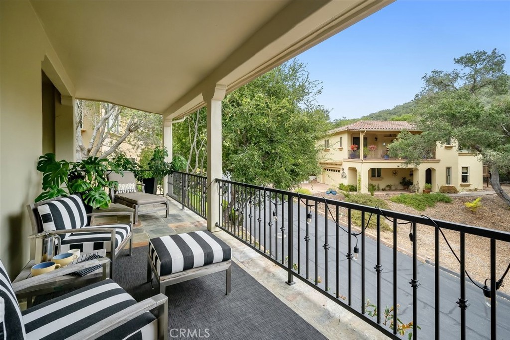 2940 Night Hawk Way Property Photo 8