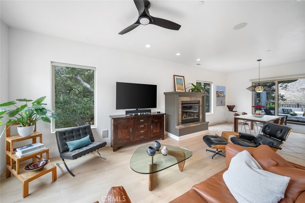 2940 Night Hawk Way Property Photo 12
