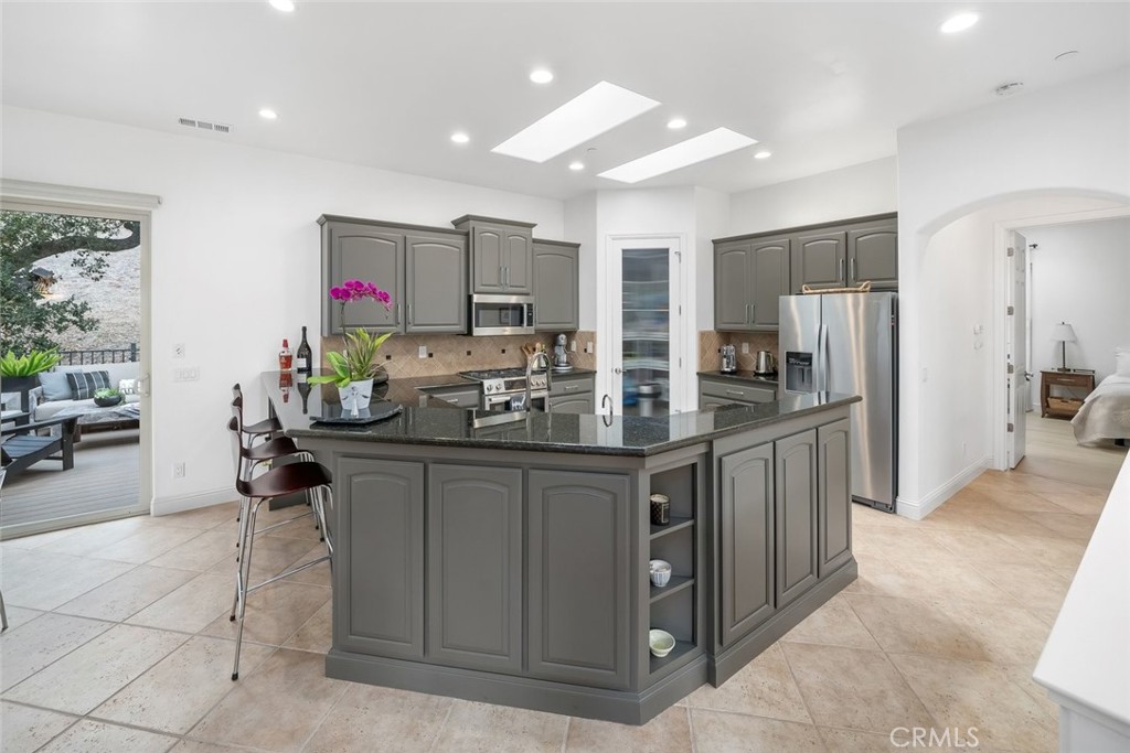 2940 Night Hawk Way Property Photo 14