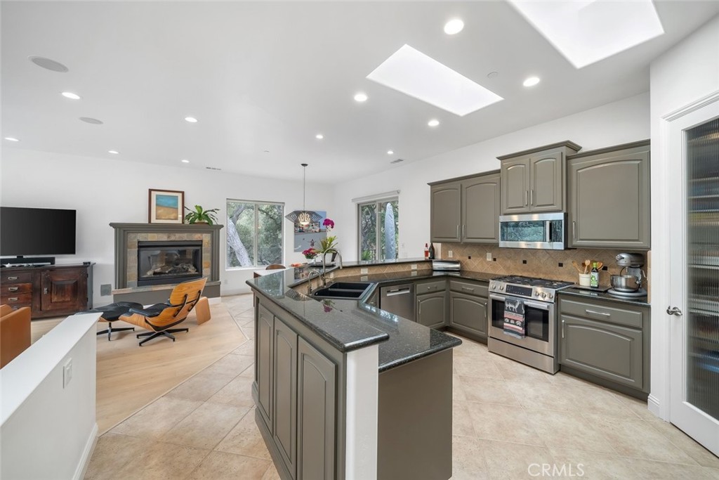 2940 Night Hawk Way Property Photo 15
