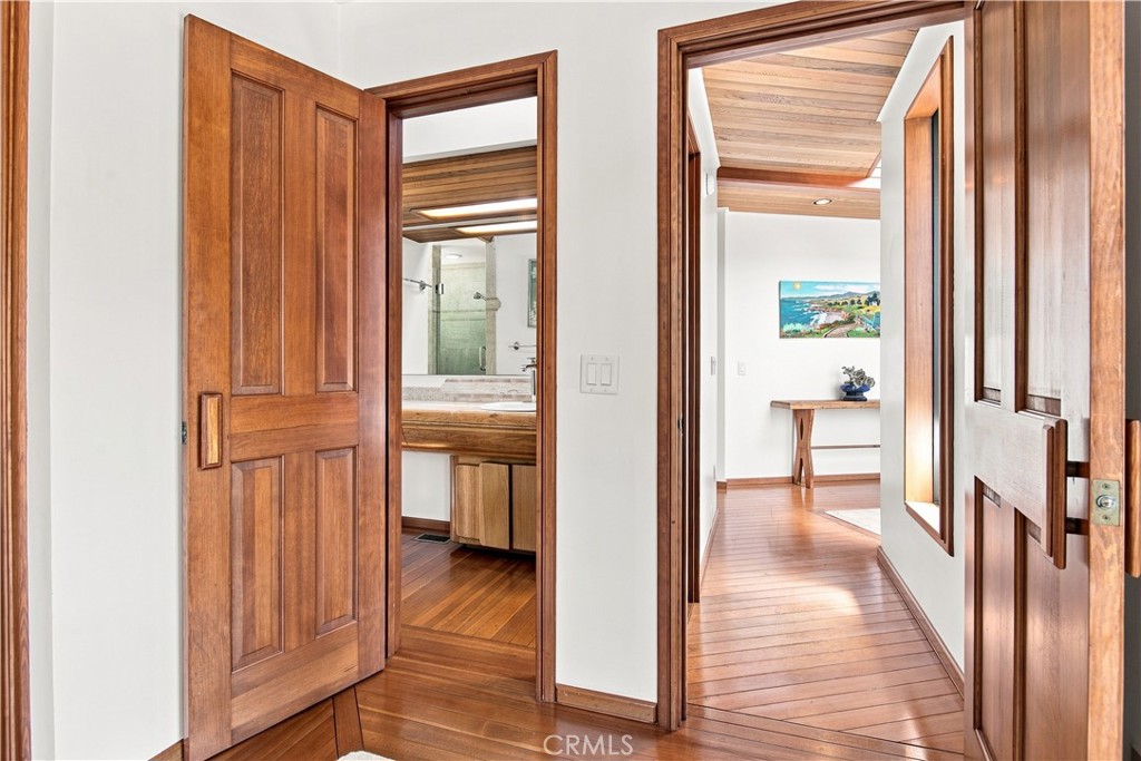 565 Chiswick Way Property Photo 25