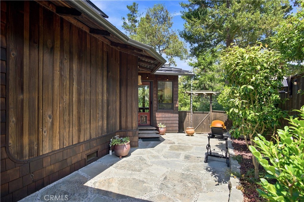 565 Chiswick Way Property Photo 42
