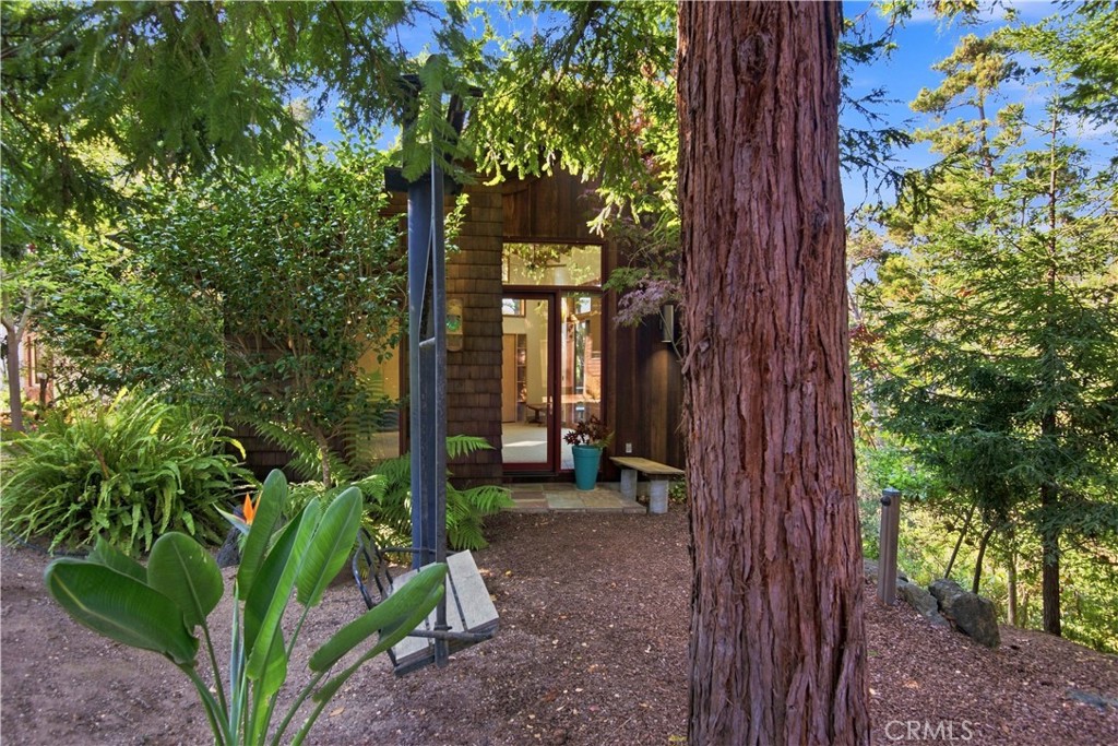 565 Chiswick Way Property Photo 48