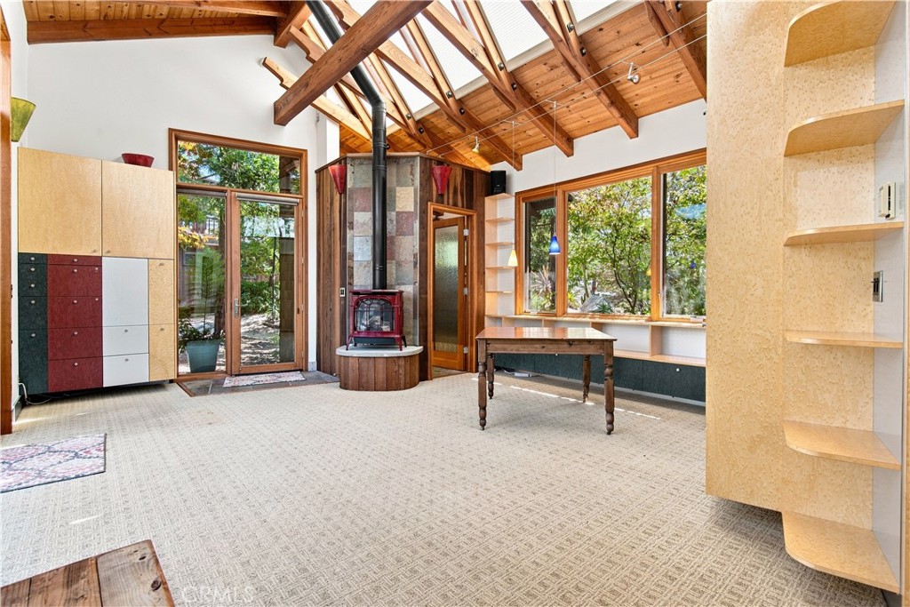 565 Chiswick Way Property Photo 49