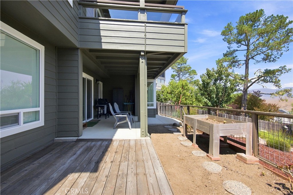 1716 Pineridge Drive Property Photo 33