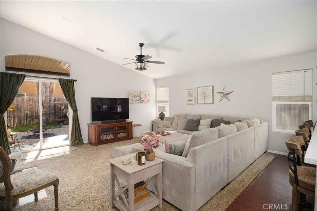 2452 Darbeton Property Photo 5