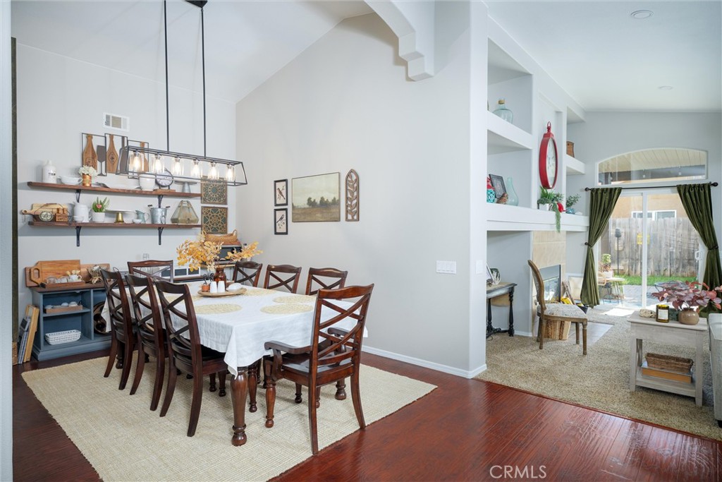 2452 Darbeton Property Photo 11