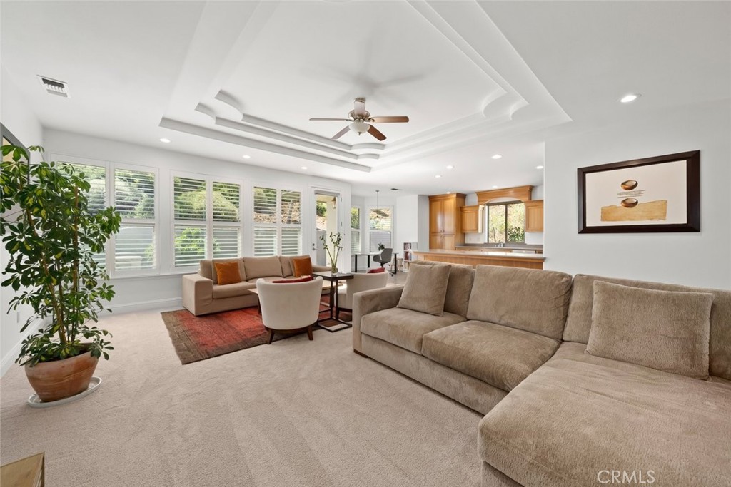 419 Peachtree Court Property Photo 9