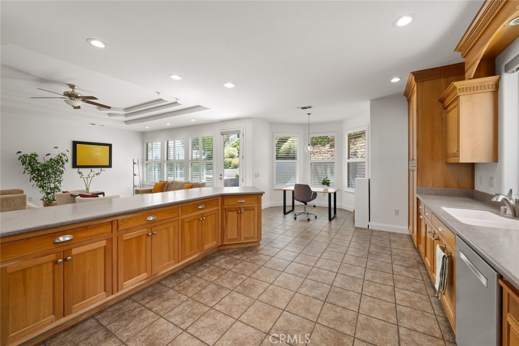 419 Peachtree Court Property Photo 26