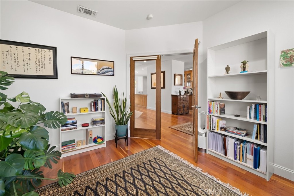 419 Peachtree Court Property Photo 32