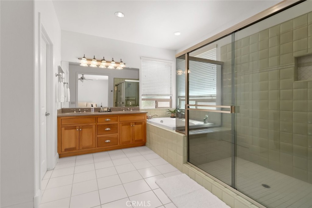 419 Peachtree Court Property Photo 36