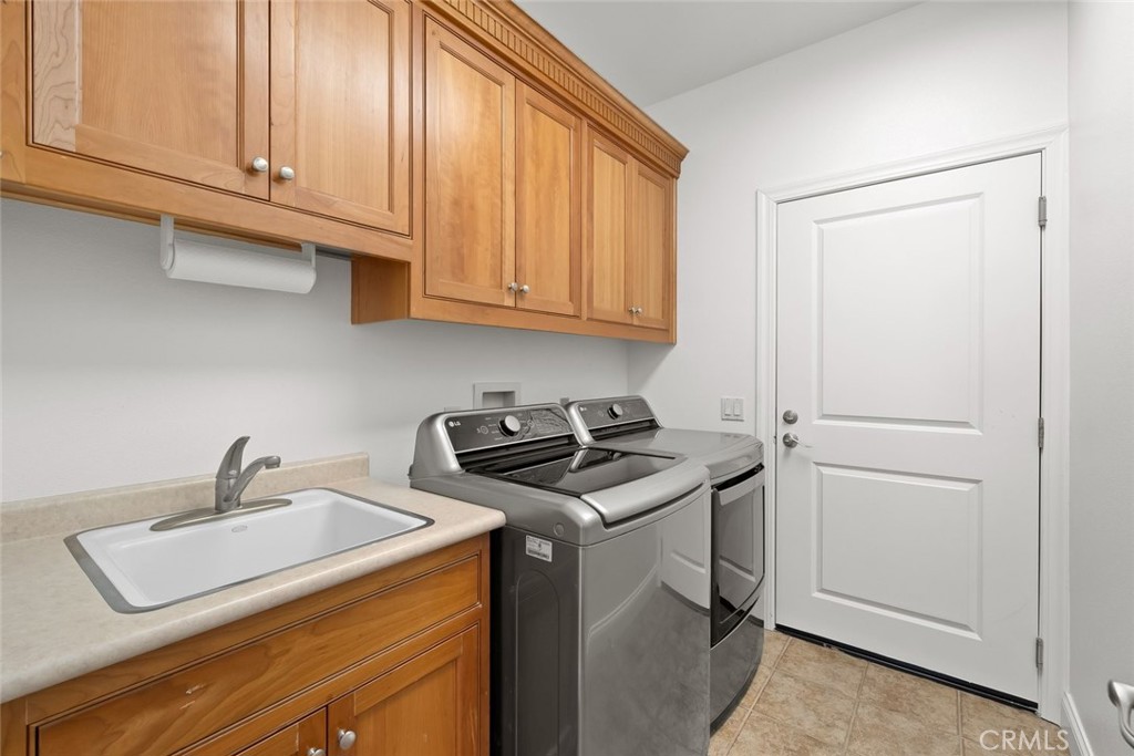 419 Peachtree Court Property Photo 49