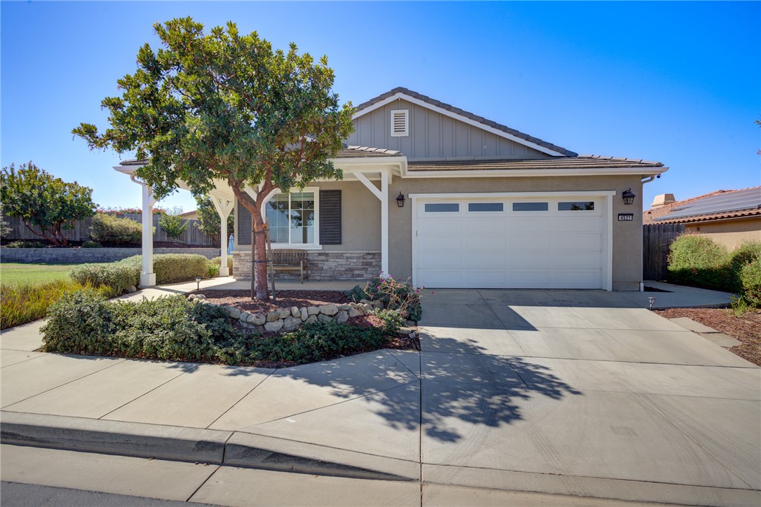 4521 Pendula Lane Property Photo 1