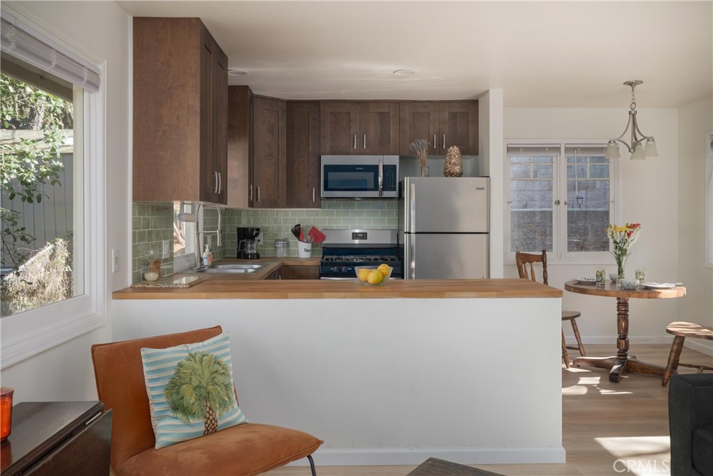 1361 Haddon Property Photo 10