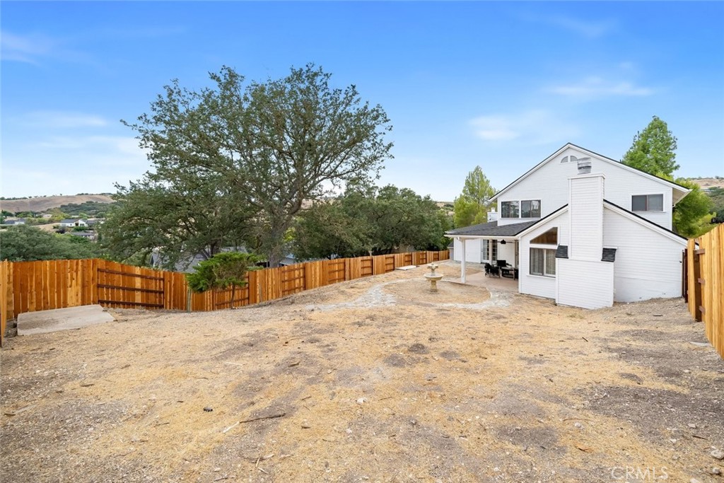 806 Grove Street Property Photo 17