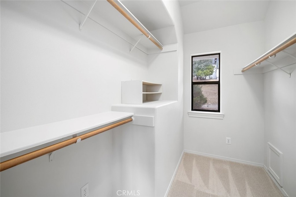806 Grove Street Property Photo 29