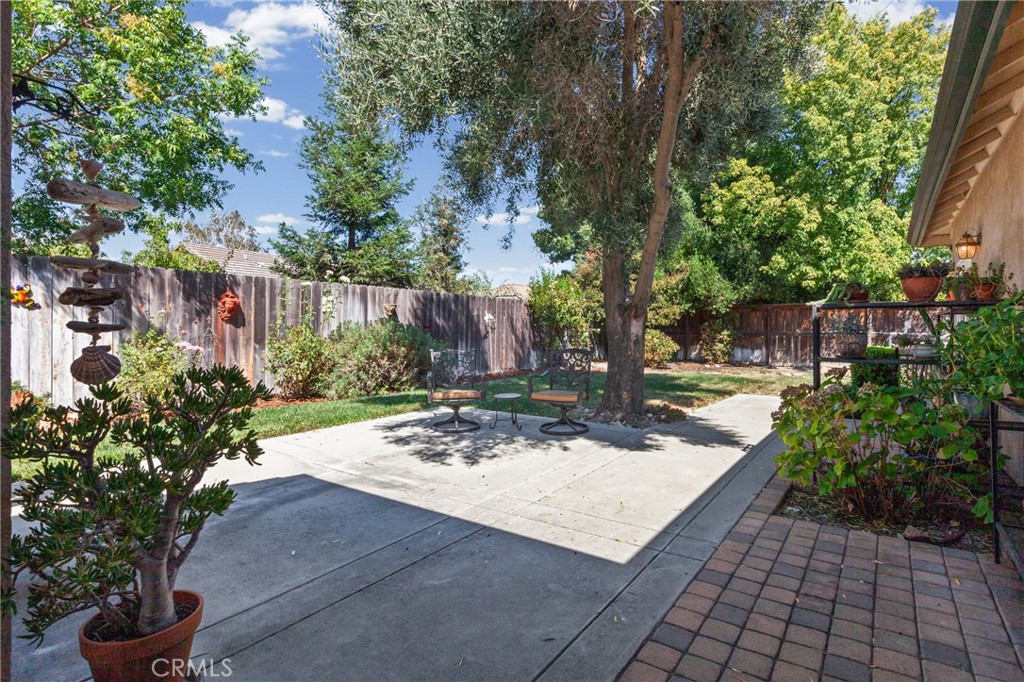909 Experimental Station Property Photo 34