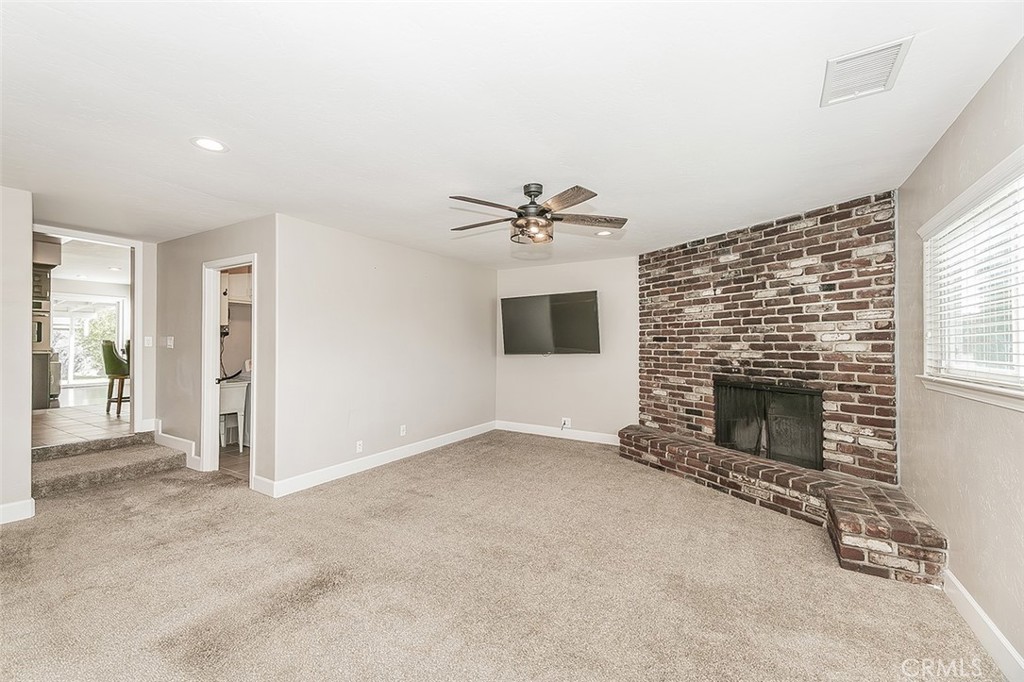 611 San Gabriel Property Photo 15