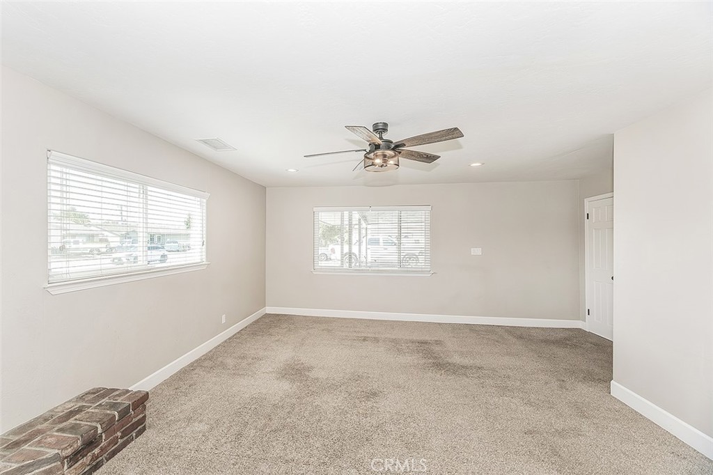 611 San Gabriel Property Photo 16