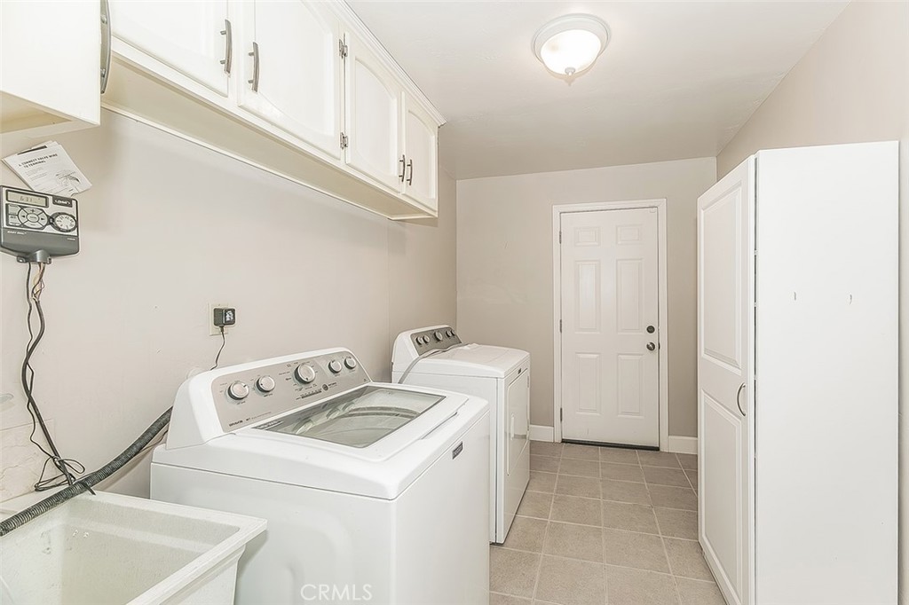 611 San Gabriel Property Photo 18