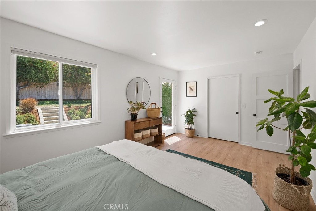 321 Tolosa Way Property Photo 17