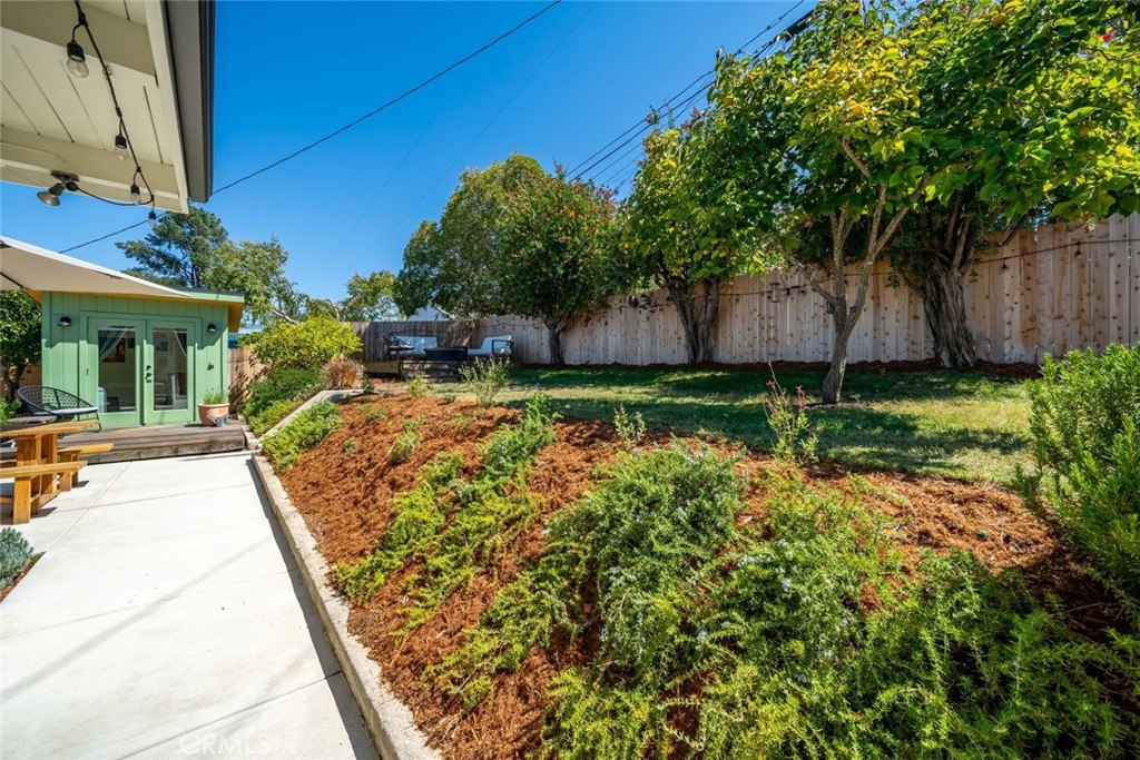 321 Tolosa Way Property Photo 27