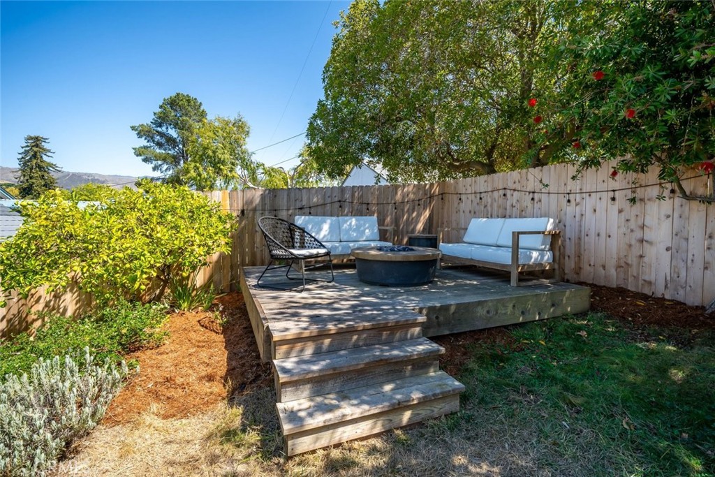 321 Tolosa Way Property Photo 29