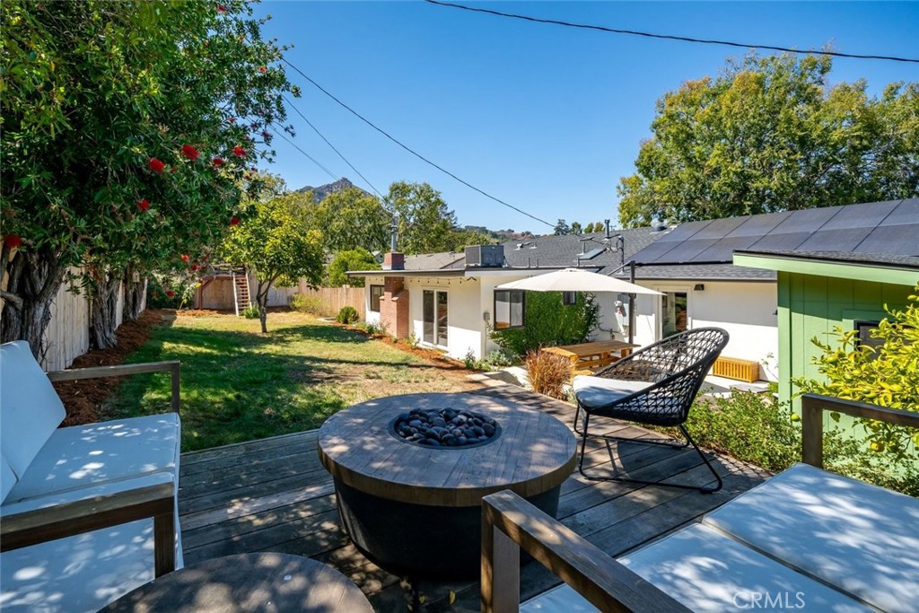321 Tolosa Way Property Photo 30
