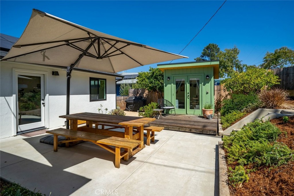 321 Tolosa Way Property Photo 36