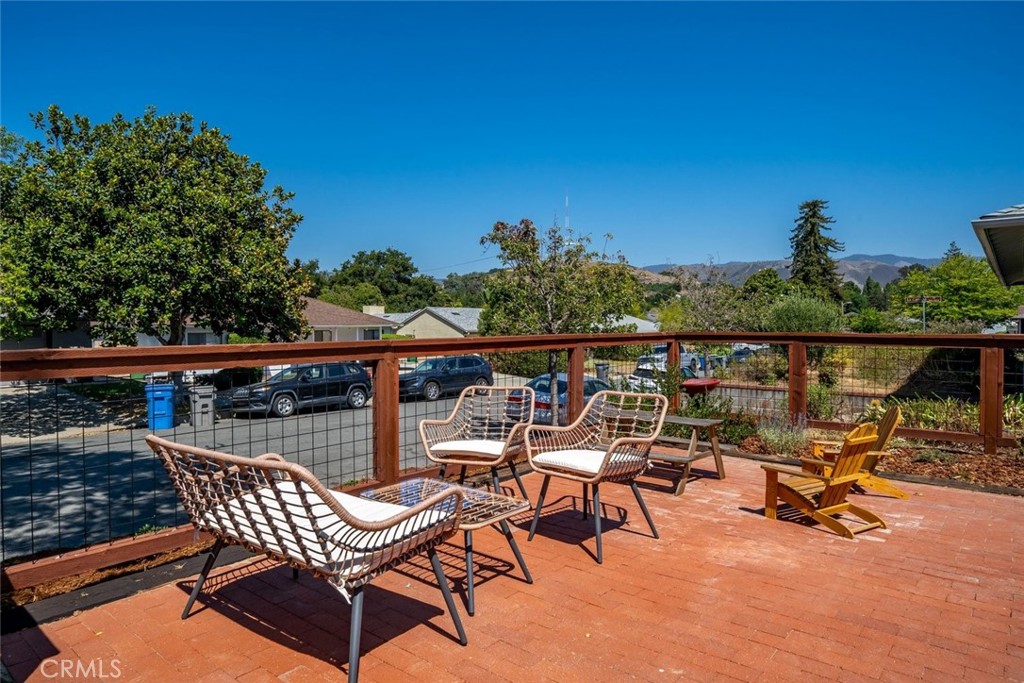 321 Tolosa Way Property Photo 41