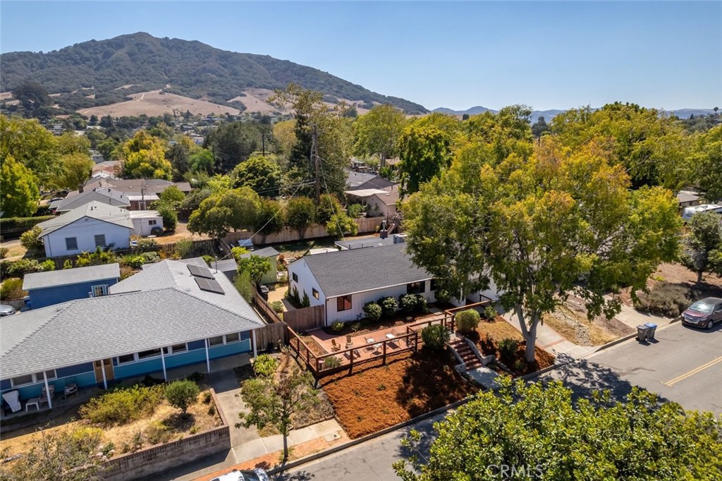 321 Tolosa Way Property Photo 44