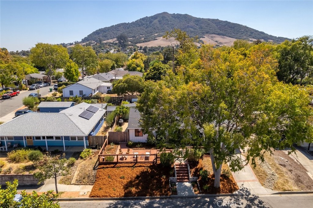 321 Tolosa Way Property Photo 45
