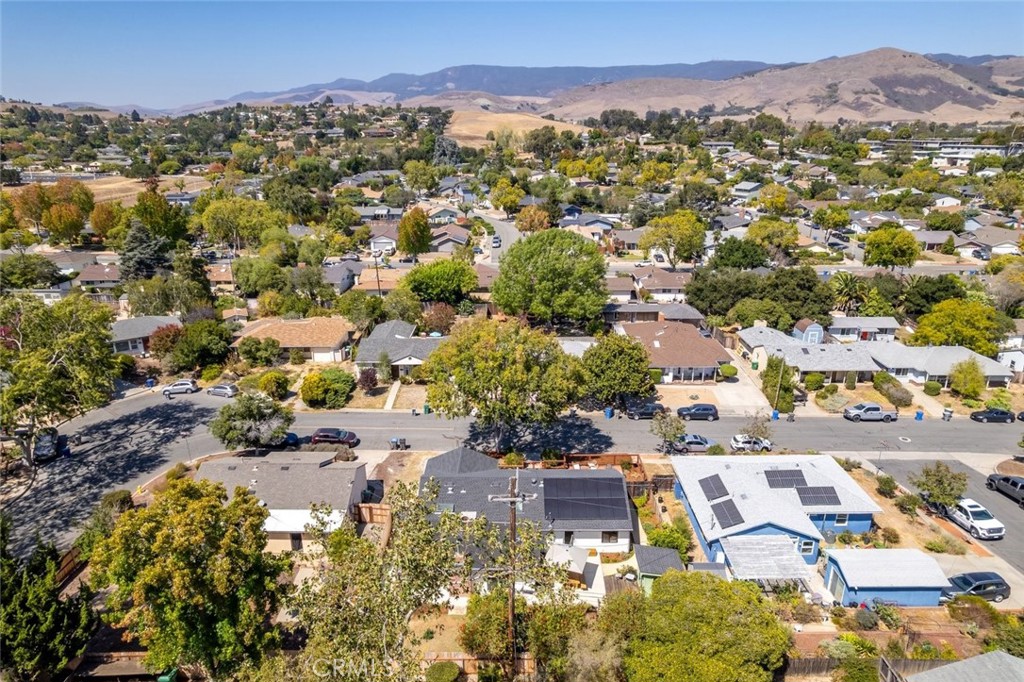 321 Tolosa Way Property Photo 48