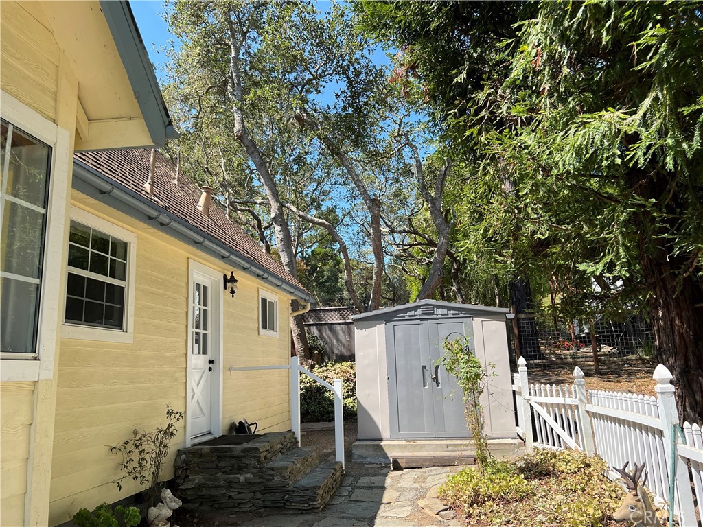 1475 Spencer Street Property Photo 7