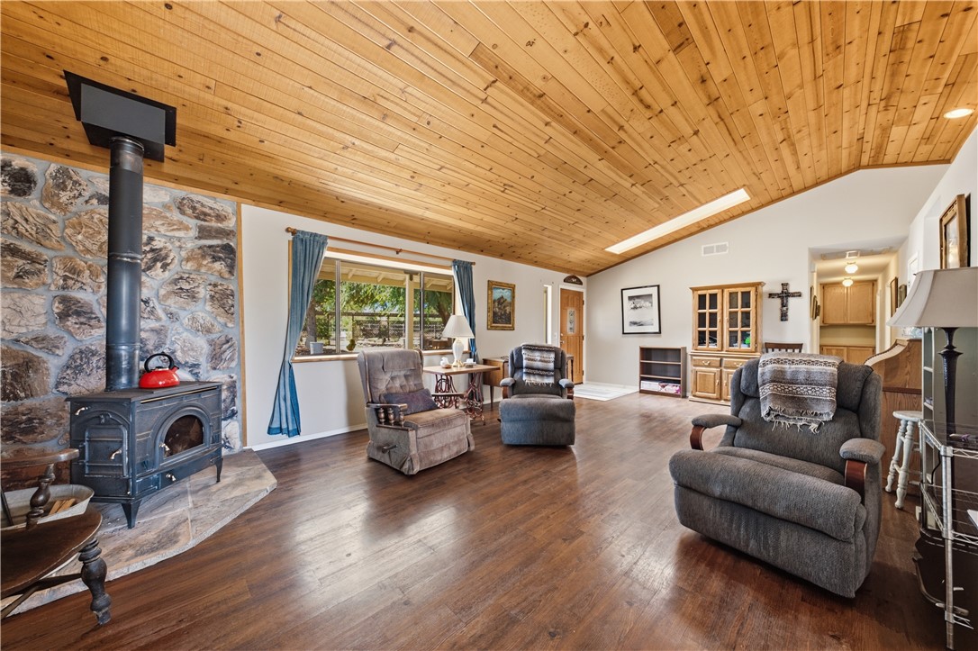 6578 Northstar Ln Property Photo 6