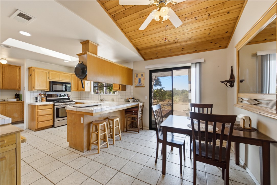6578 Northstar Ln Property Photo 8