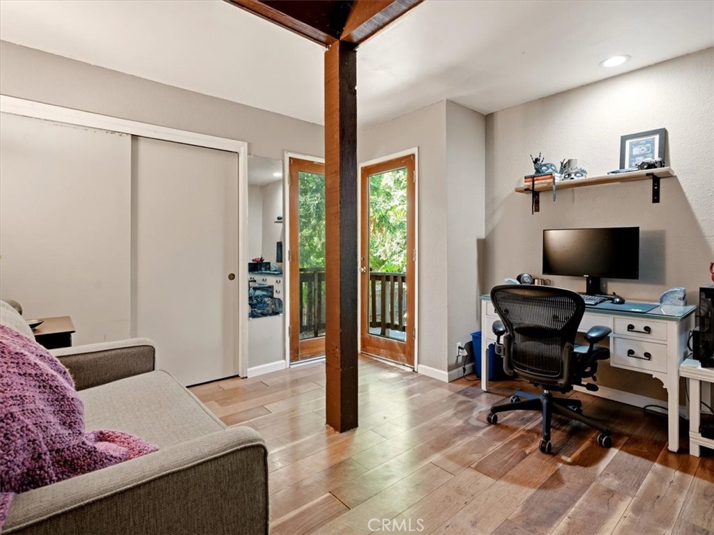 22363 H Property Photo 28