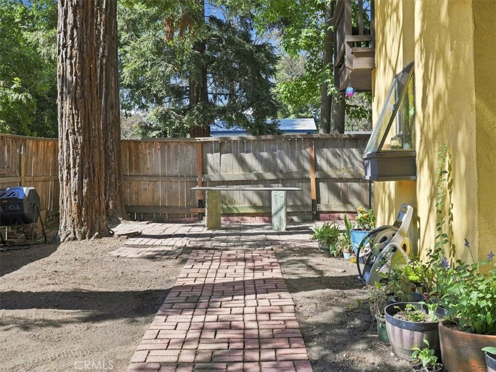 22363 H Property Photo 34