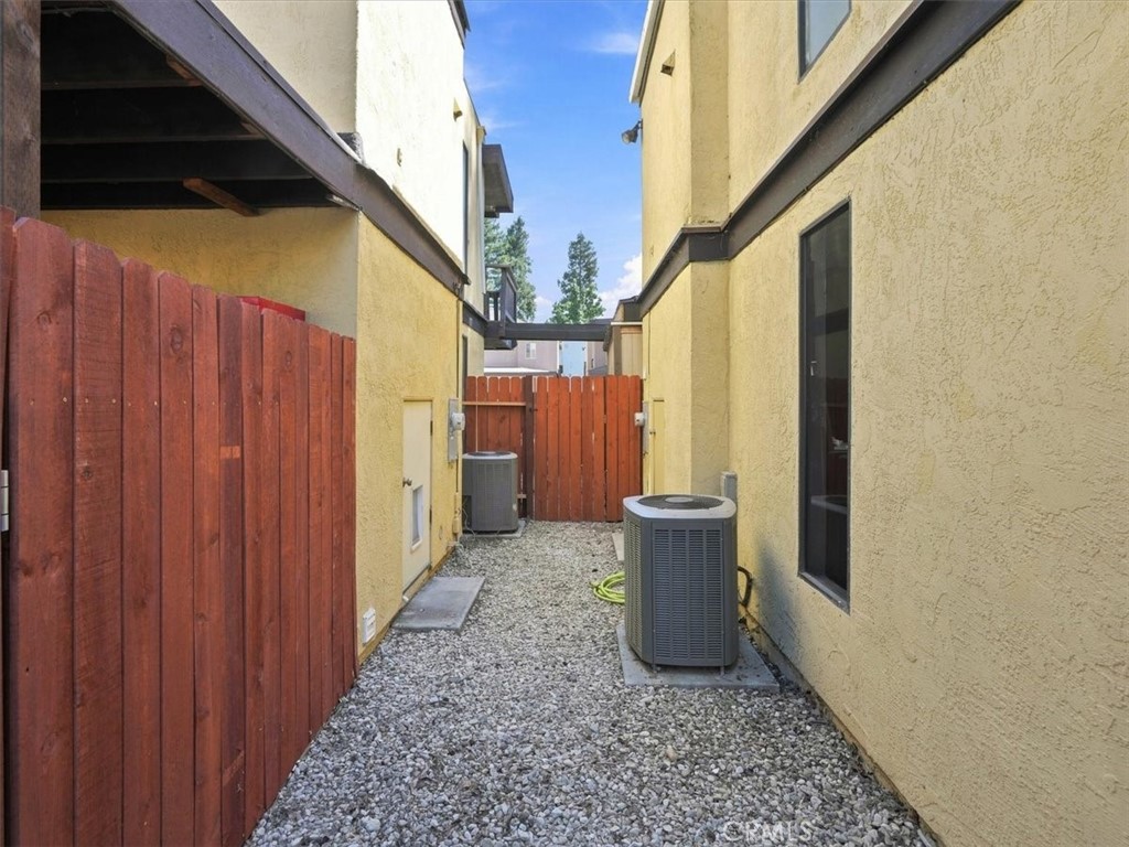 22363 H Property Photo 39