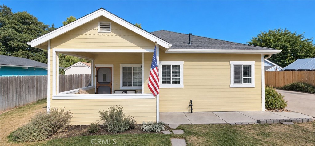 7325 Navajoa Property Photo 1