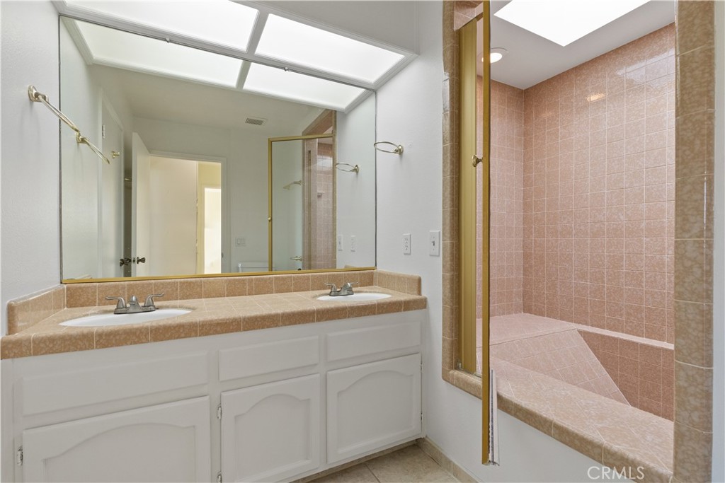 276 Spruce Street Property Photo 24