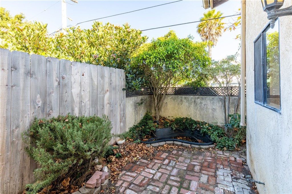 276 Spruce Street Property Photo 35