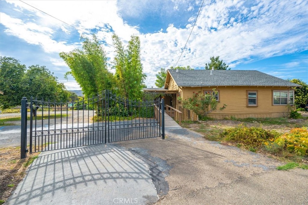 4115 Vachell Property Photo 9
