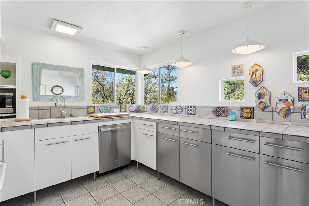 2410 Langton Property Photo 7